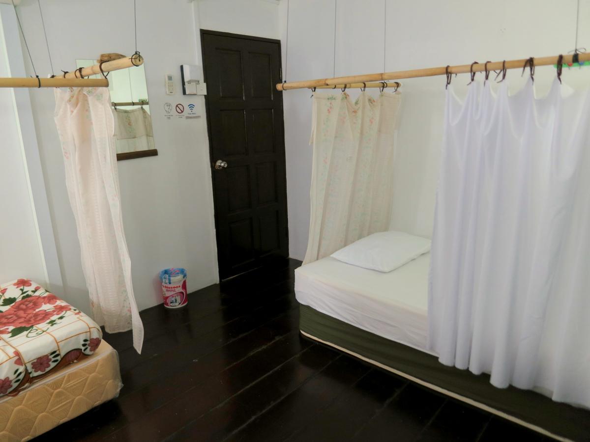 Pangkor Guesthouse Spk Kampong Sungai Udang Esterno foto