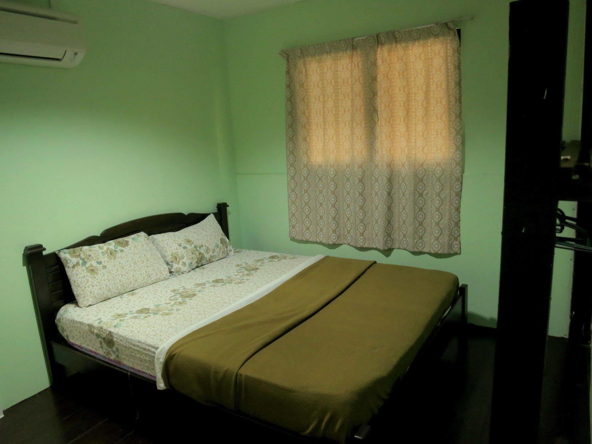 Pangkor Guesthouse Spk Kampong Sungai Udang Esterno foto